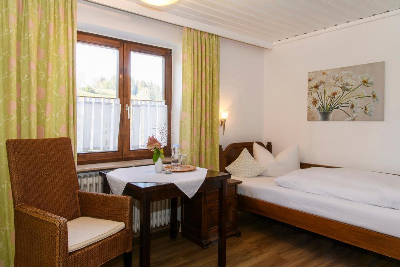 Gaestehaus Schmid Hotell Oberstaufen Exteriör bild